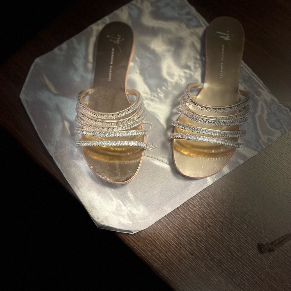 Giuseppe Zanotti sandals size 40